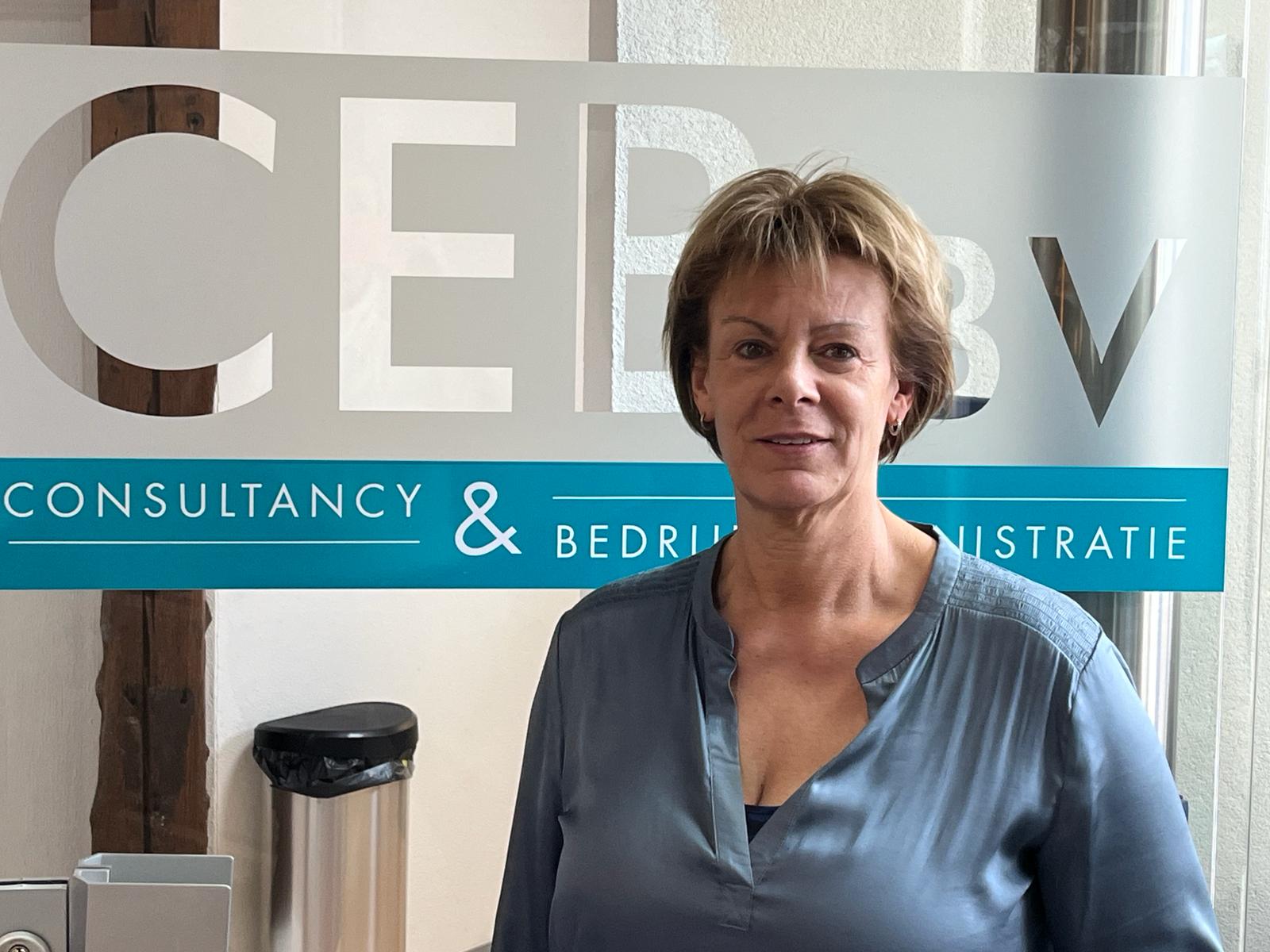 Erna Nijenhuis, salarisadministrateur, e.nijenhuis@ceb-overijssel.nl